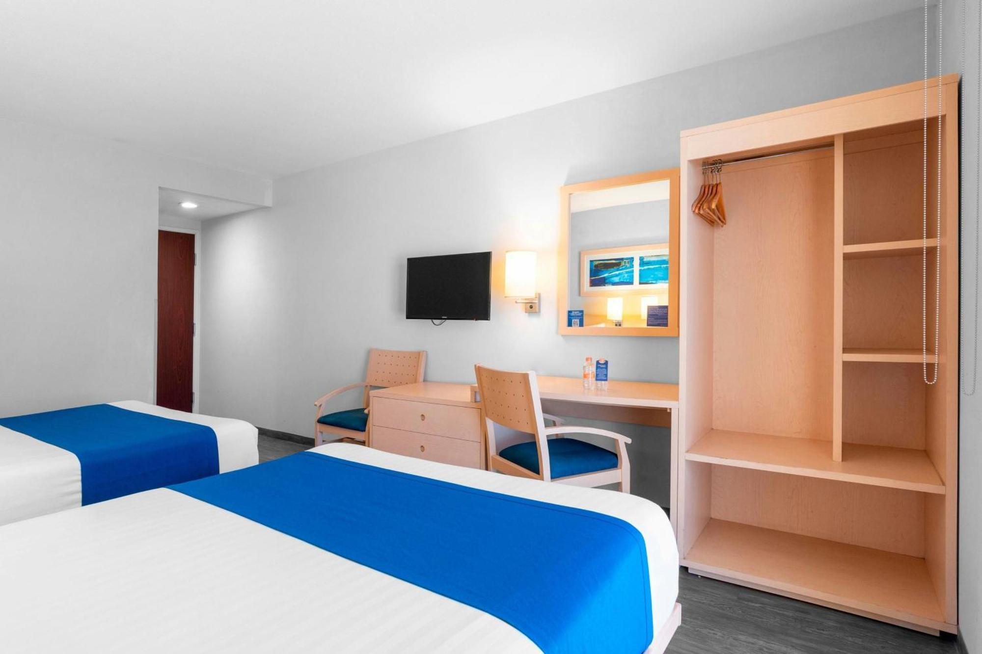 City Express By Marriott Aguascalientes Sur Esterno foto