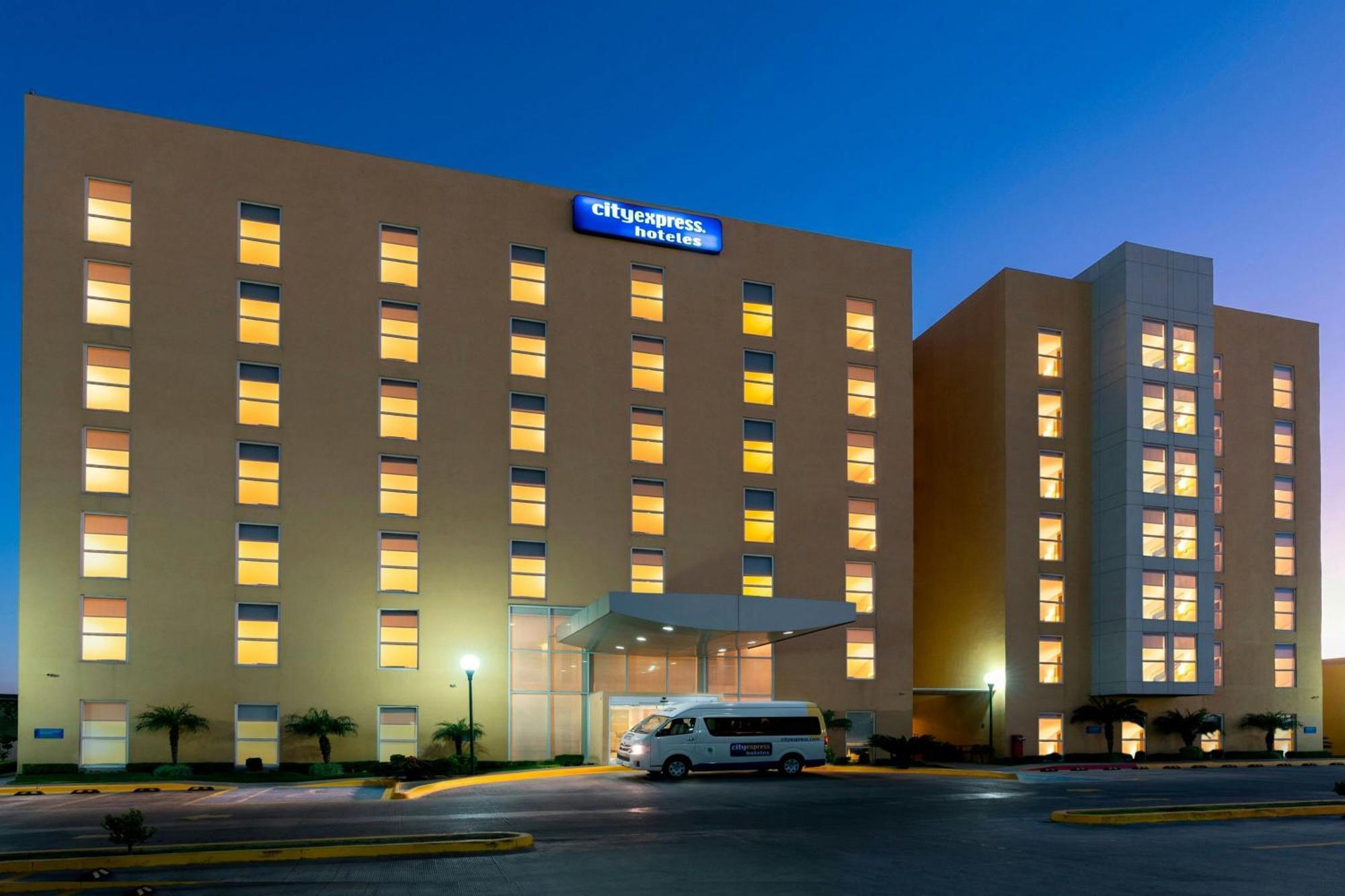 City Express By Marriott Aguascalientes Sur Esterno foto